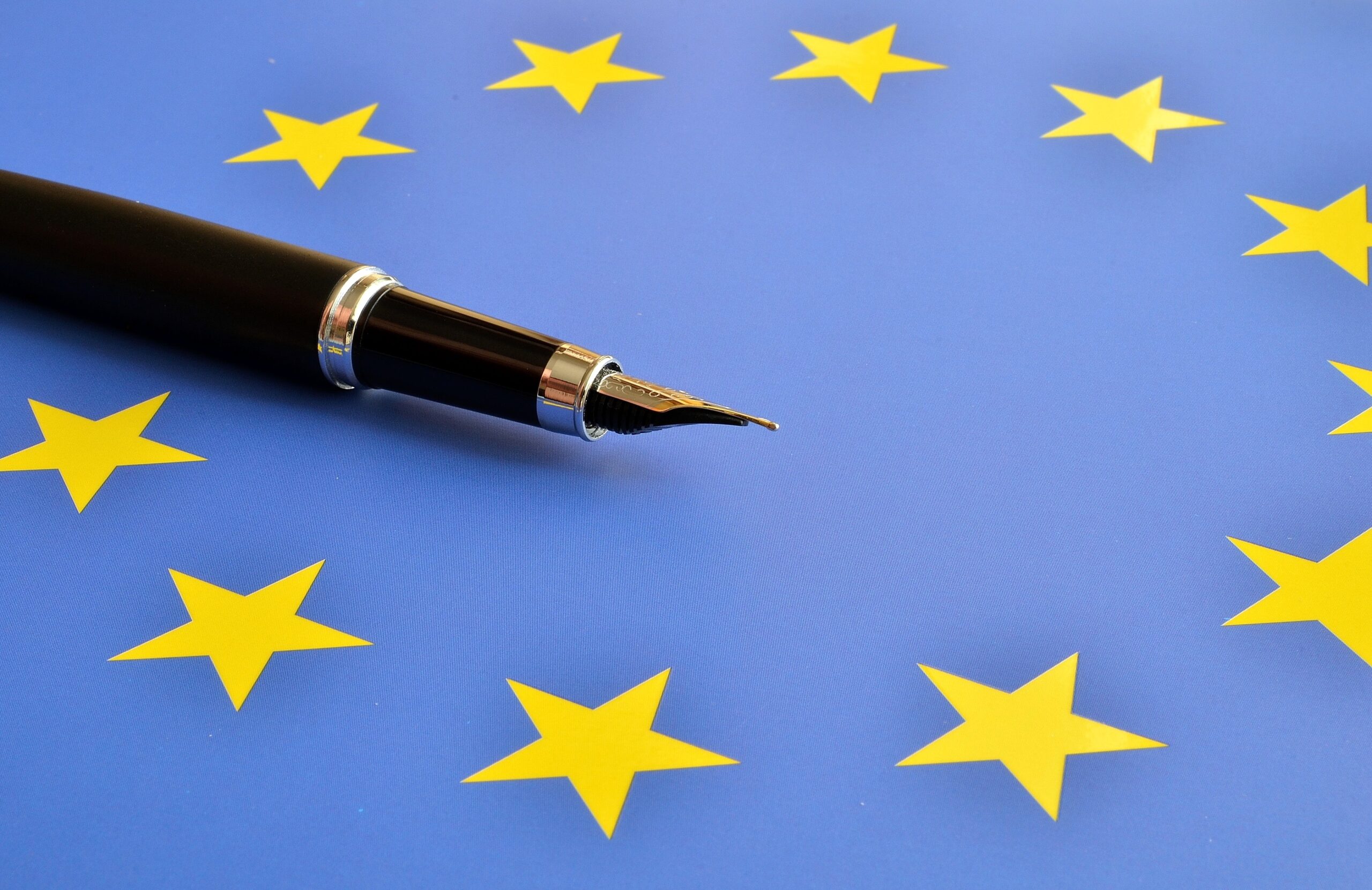 Pomiędzy Europą narodów a superpaństwem – raport o federalizacji Unii Europejskiej