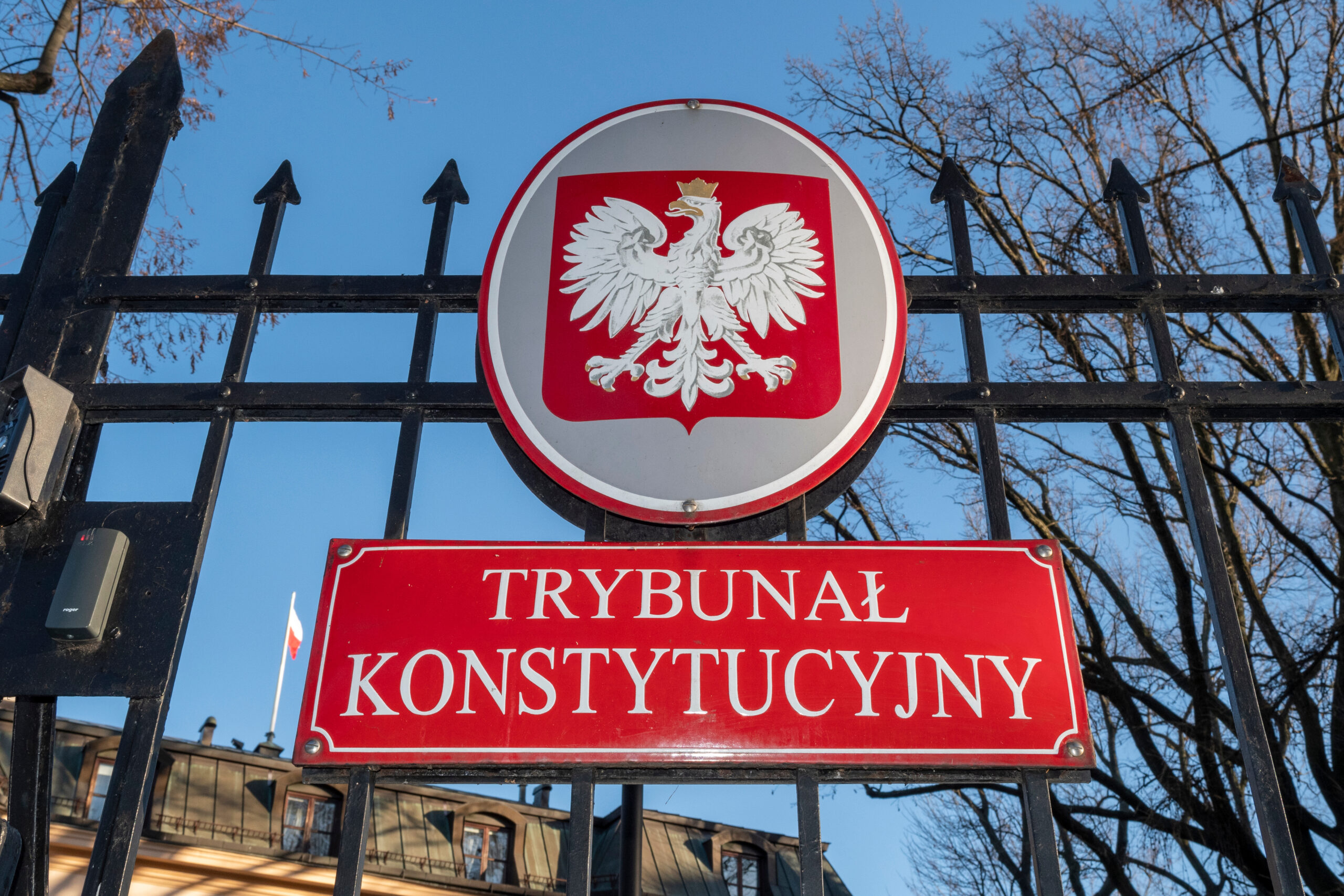 TK umarza postępowania w sprawach par jednopłciowych. Ordo Iuris interweniuje w obronie konstytucyjnej tożsamości małżeństwa