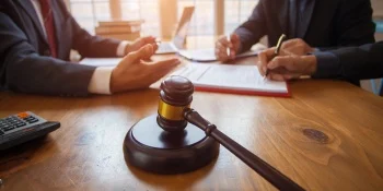 Oferta pracy – analityk w Centrum Prawa Międzynarodowego