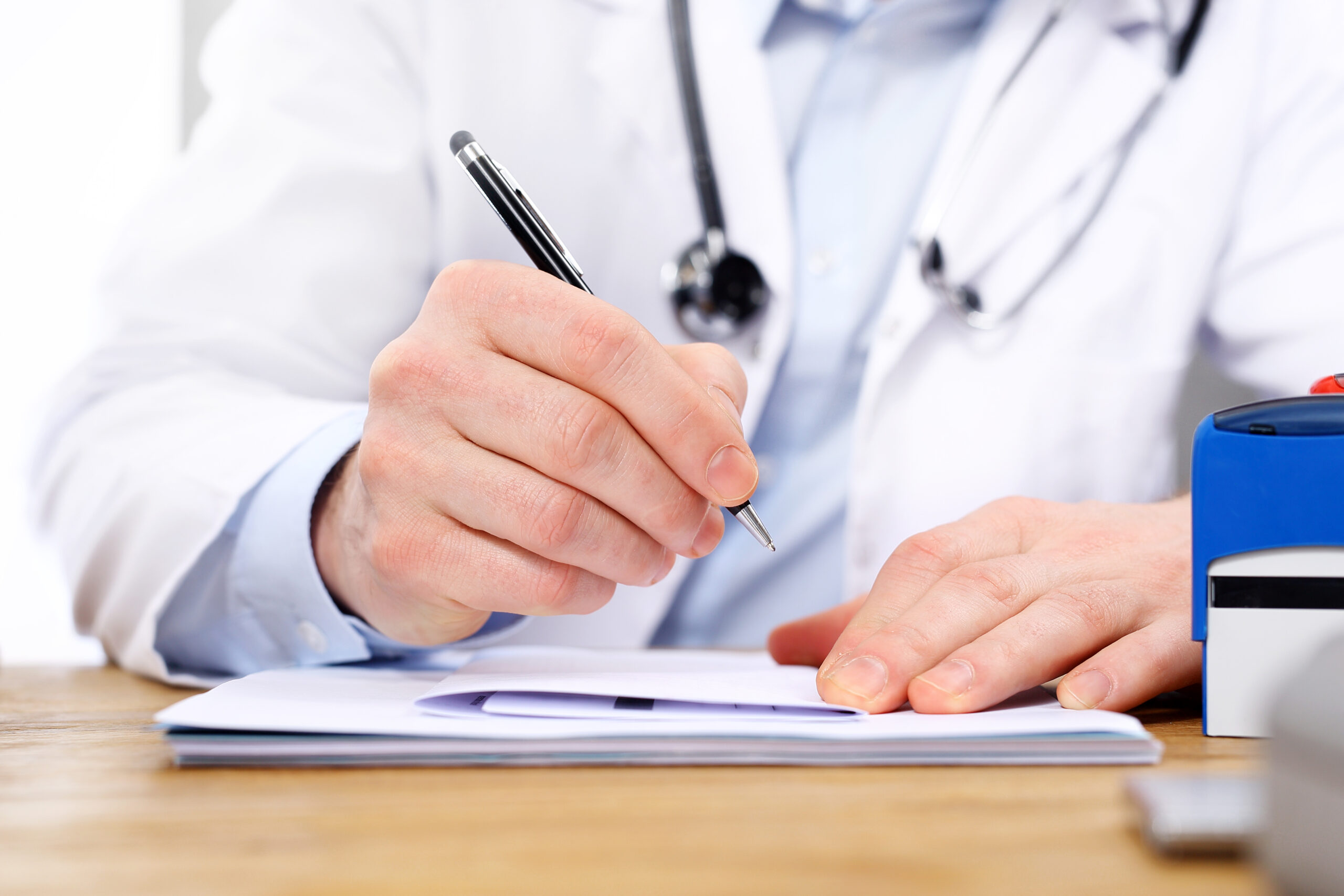 Szpitale bez aborcji stracą kontrakty z NFZ? Ministerstwo Zdrowia walczy z wolnością sumienia