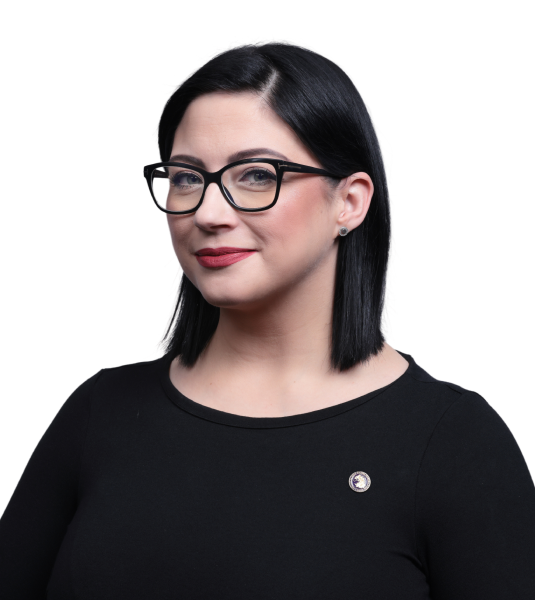 Alicja Zdrojewska - zdjęcie profilowe bez tła 1