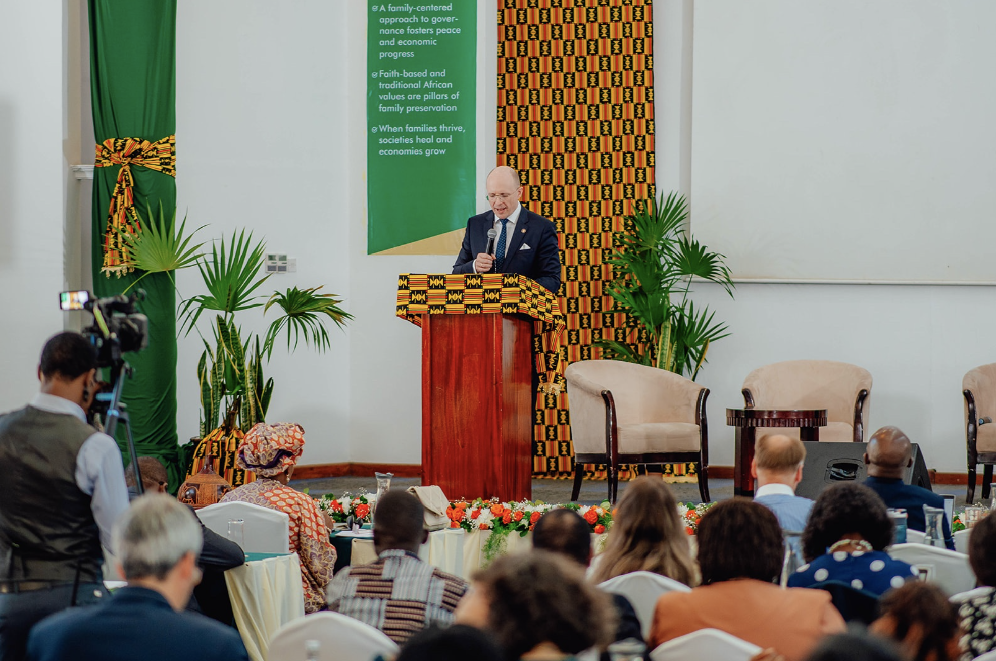 Family and Natural Law Are the Pillars of Free Nations. Jerzy Kwaśniewski’s Speech in Nairobi