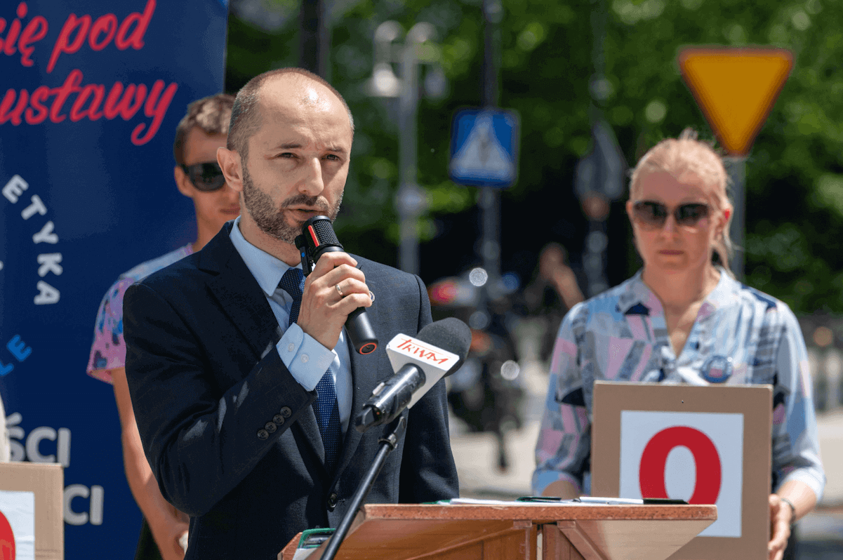 500 tys. podpisów w obronie religii w szkole złożone w Sejmie
