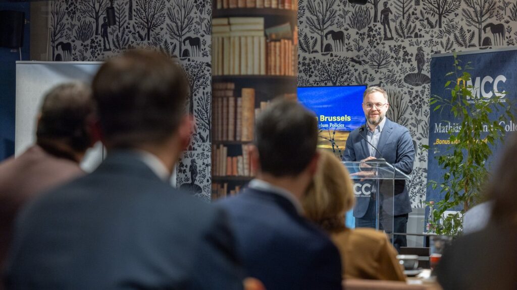 Panel na temat raportu węgierskiego Mathias Corvinus Collegium